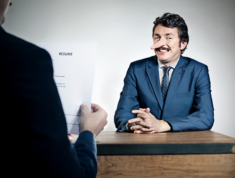 Comment débusquer un menteur ?