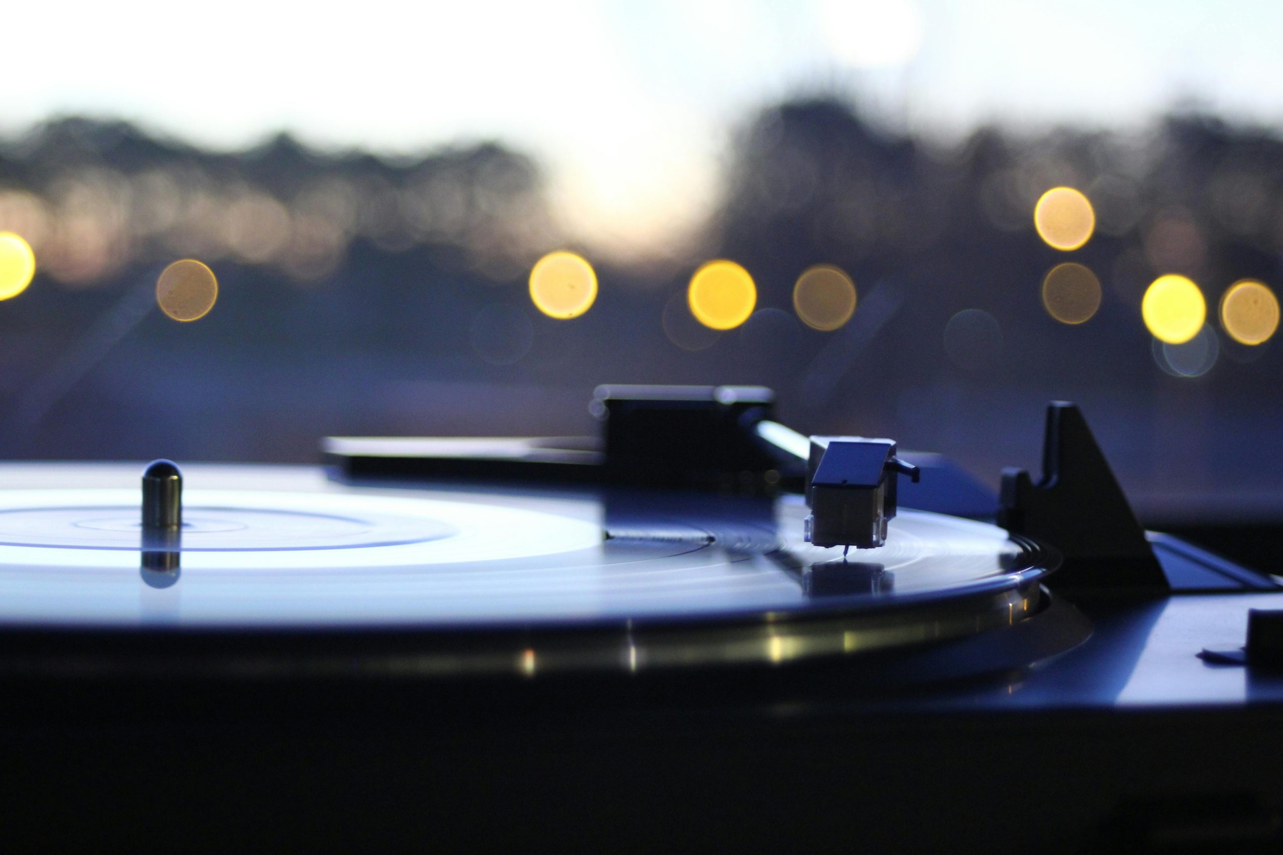 Avant une négociation : la playlist qui fait du bien